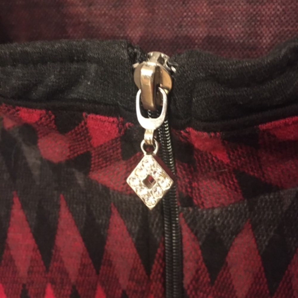 Blazer - Picture 3 of 3